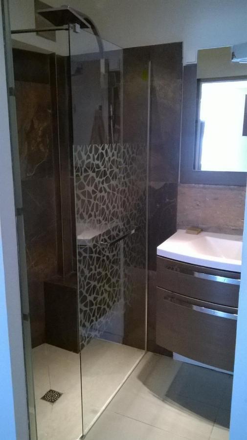 Le Pesquier Apartment Ла Сиота Екстериор снимка